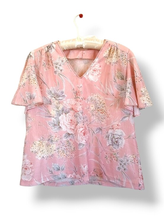 Artisan Tops - Vintage Blush Pink Floral V-Neck Flutter Sleeve Top Handmade 70s Crop Top Flowy